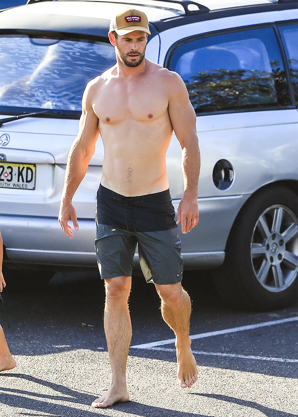 Chris Hemsworths Feet 