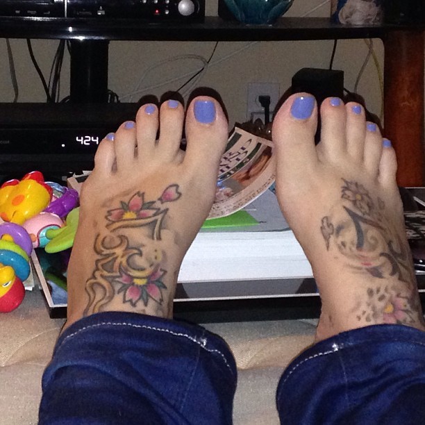 Christie Ashenoff's Feet - I piedi di Christie Ashenoff - Celebrities ...
