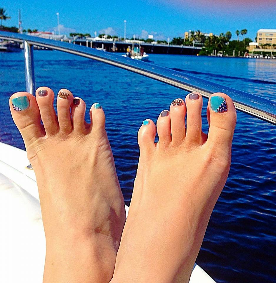 Christina Lusbys Feet 