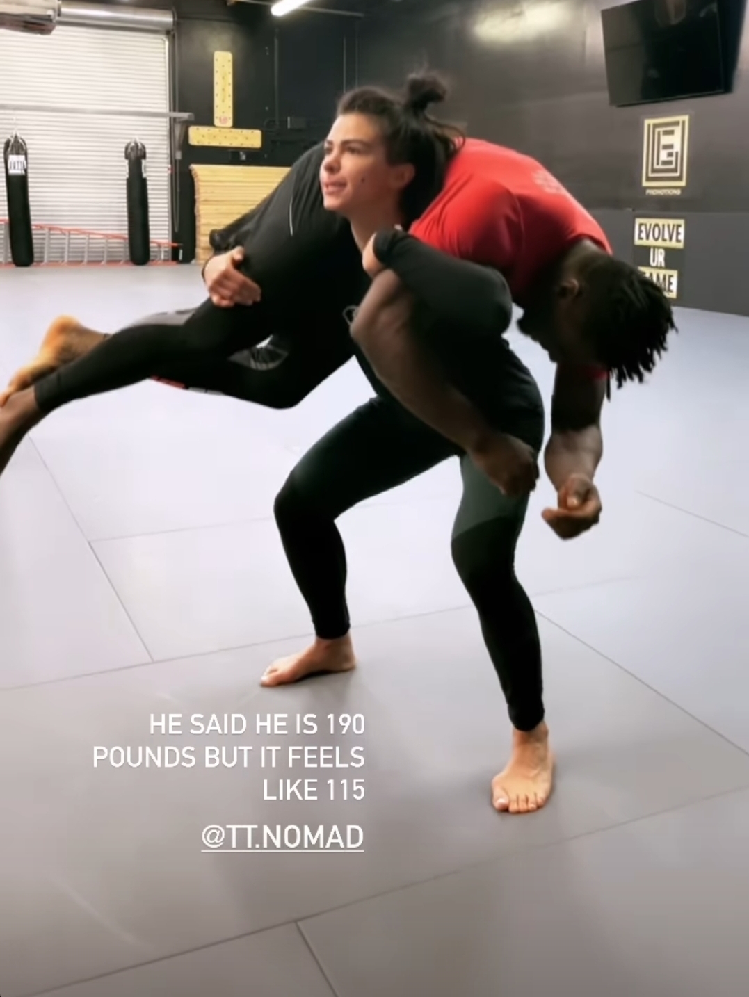 Claudia Gadelha's Feet - I piedi di Claudia Gadelha - Page: 18 ...