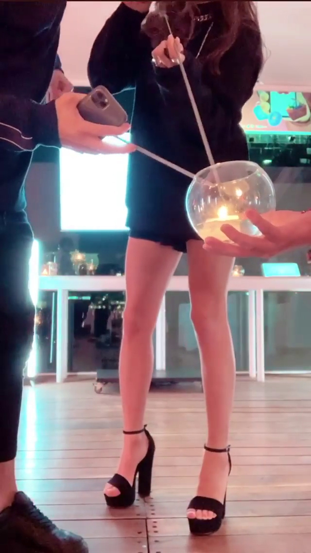 Feet of Constanza Möll Bilbao