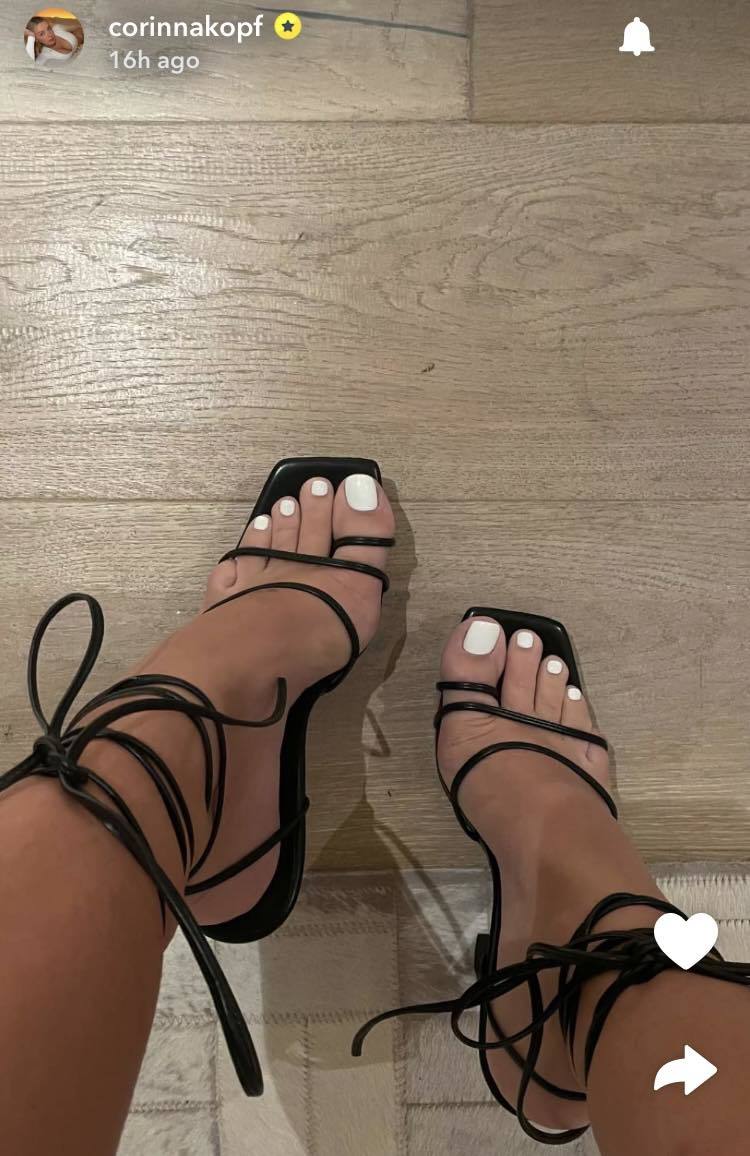 Corina kopf feet
