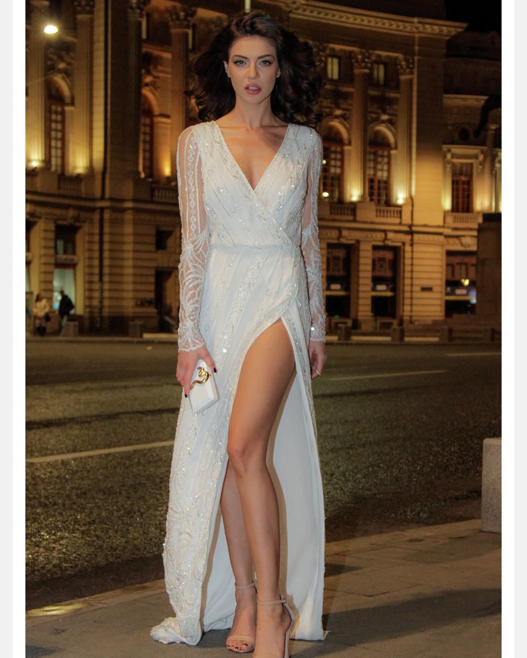 Cristina Ich's Feet - I piedi di Cristina Ich - Celebrities Feet 2023