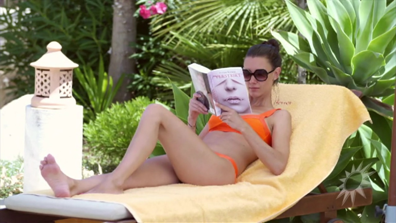 Feet of Daniëlle van Aalderen