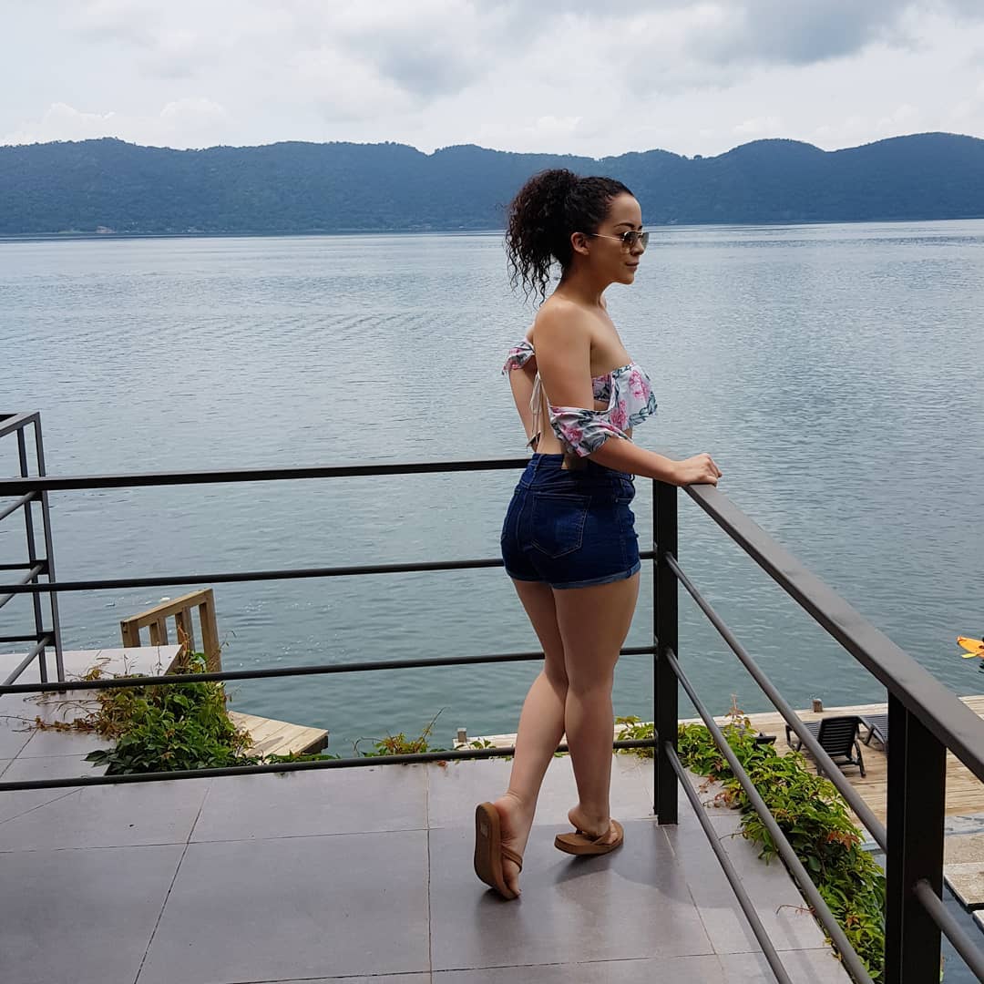Feet of Danna Castillo
