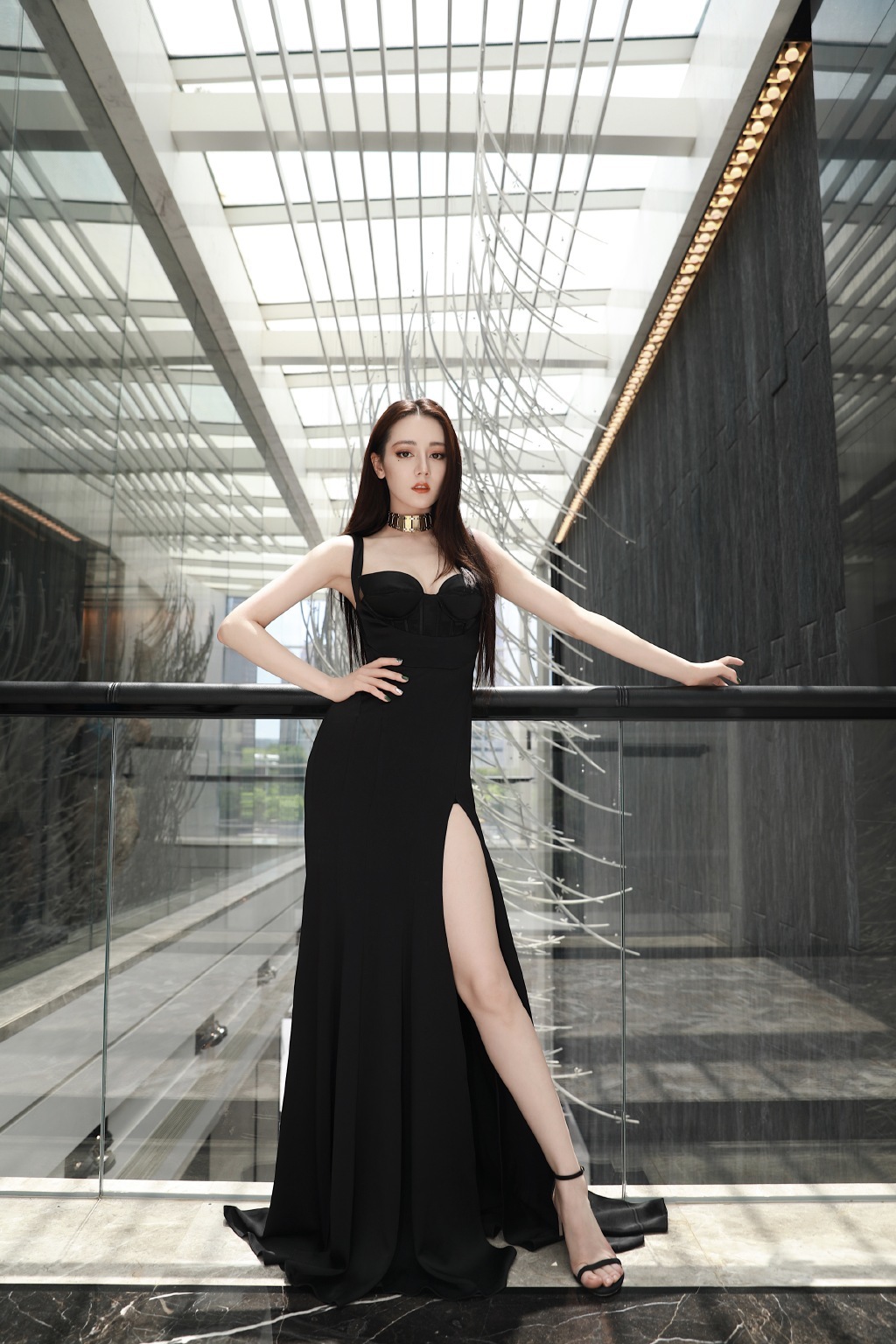 Dilraba Dilmurat's Feet - I piedi di Dilraba Dilmurat - Page: 8 ...