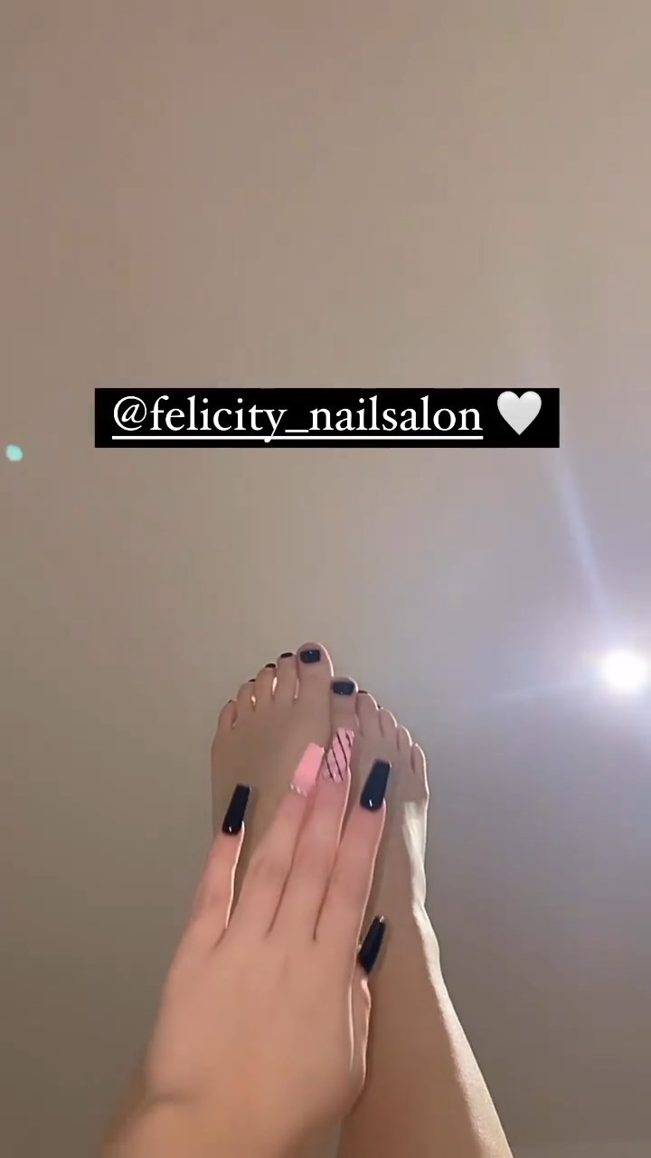 Dominika Elischerová feet photo 688245447 Dominika Elischerová feet photo 688245447 - High quality celebrity feet picture