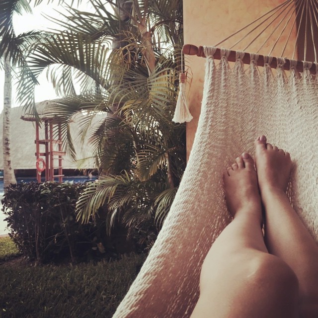 Feet of Débora Estrella