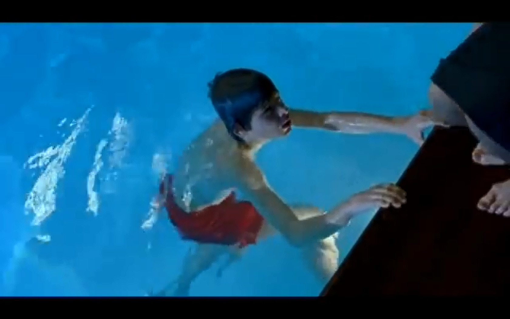 Feet of Déborah François