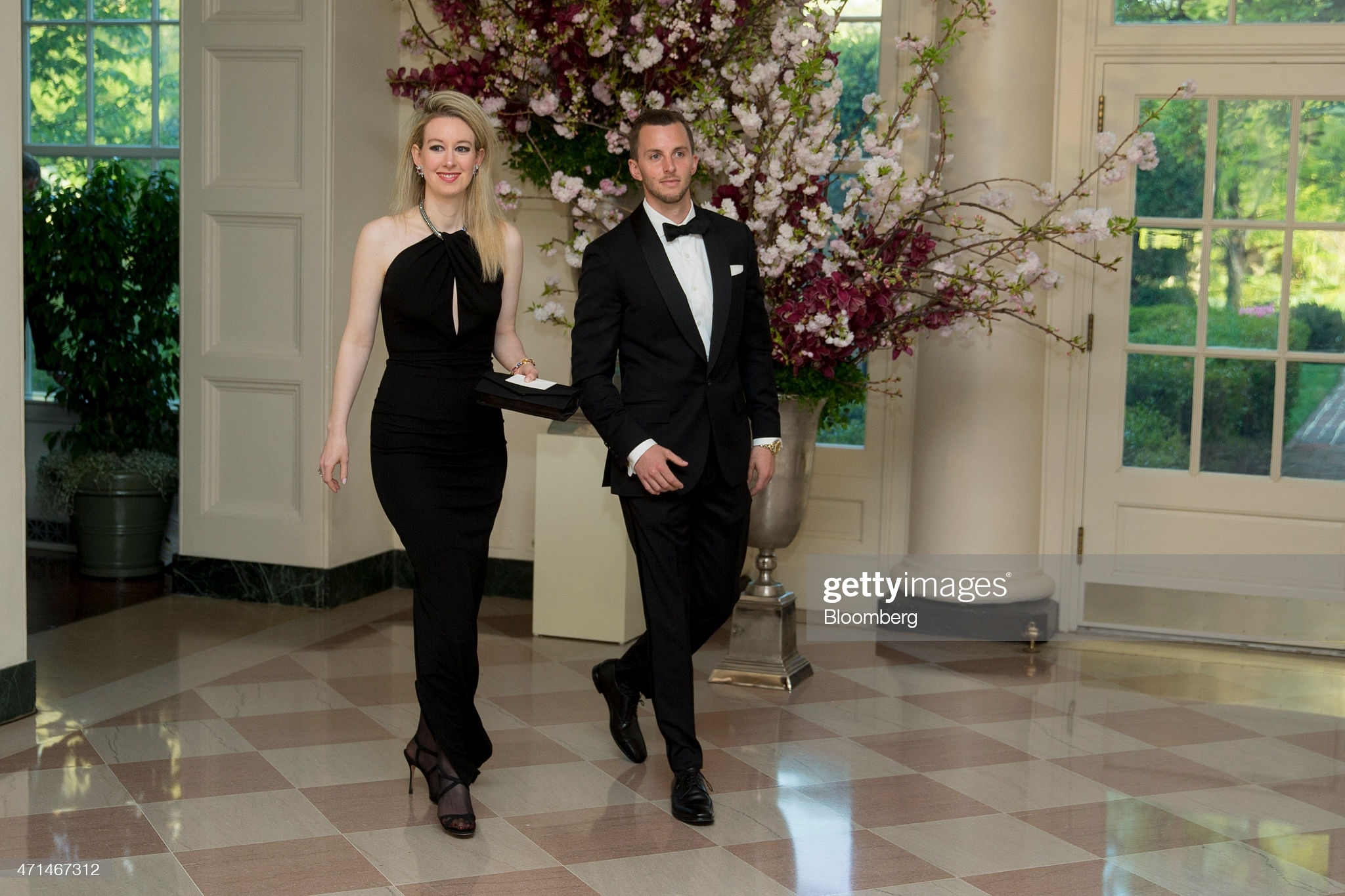 Elizabeth Holmes's Feet - I piedi di Elizabeth Holmes - Celebrities ...