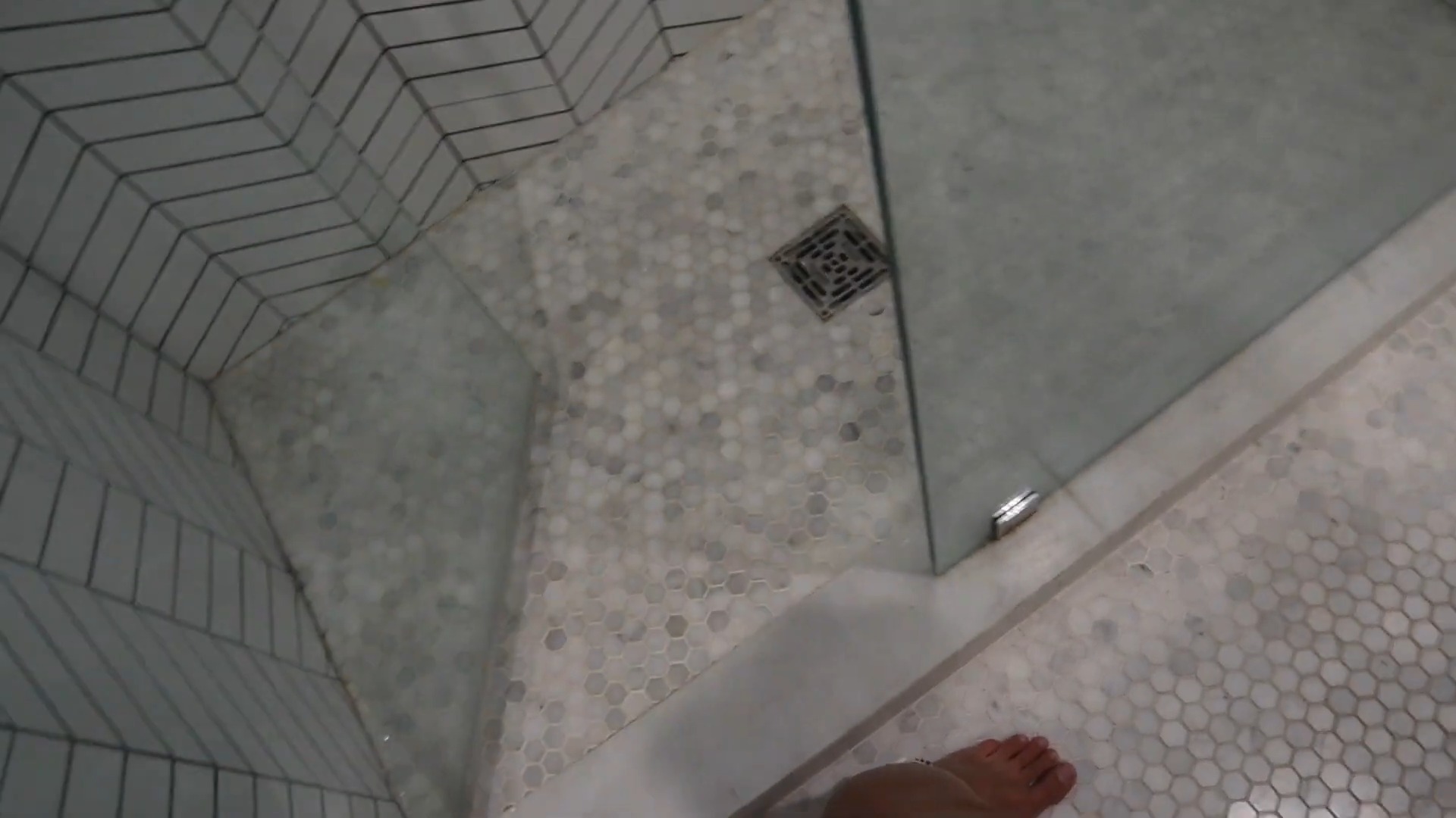 Feet of Elizabeth Valenti