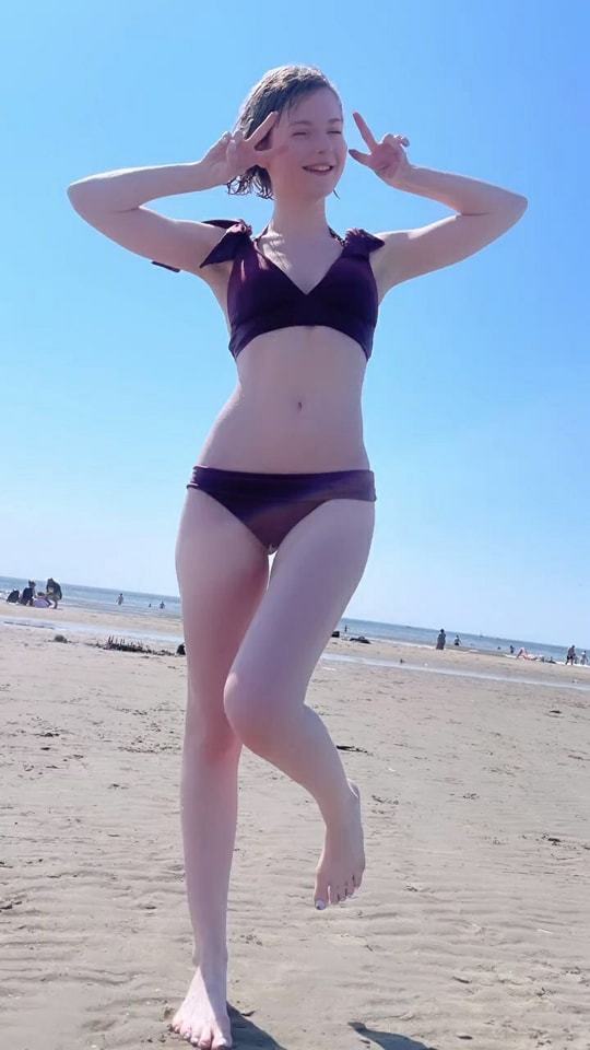 Ella Freya's Feet << wikiFeet