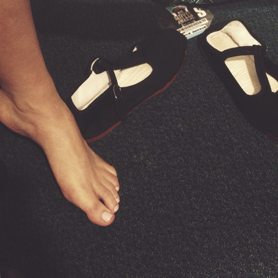 Элли feet. Женские ступни. Элли feet. Ellie feet. Элли кемпер ножки.