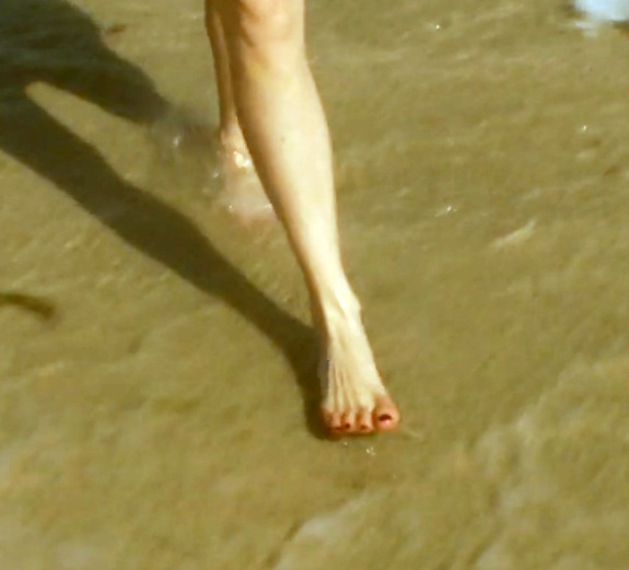 Feet of Elodie Frégé
