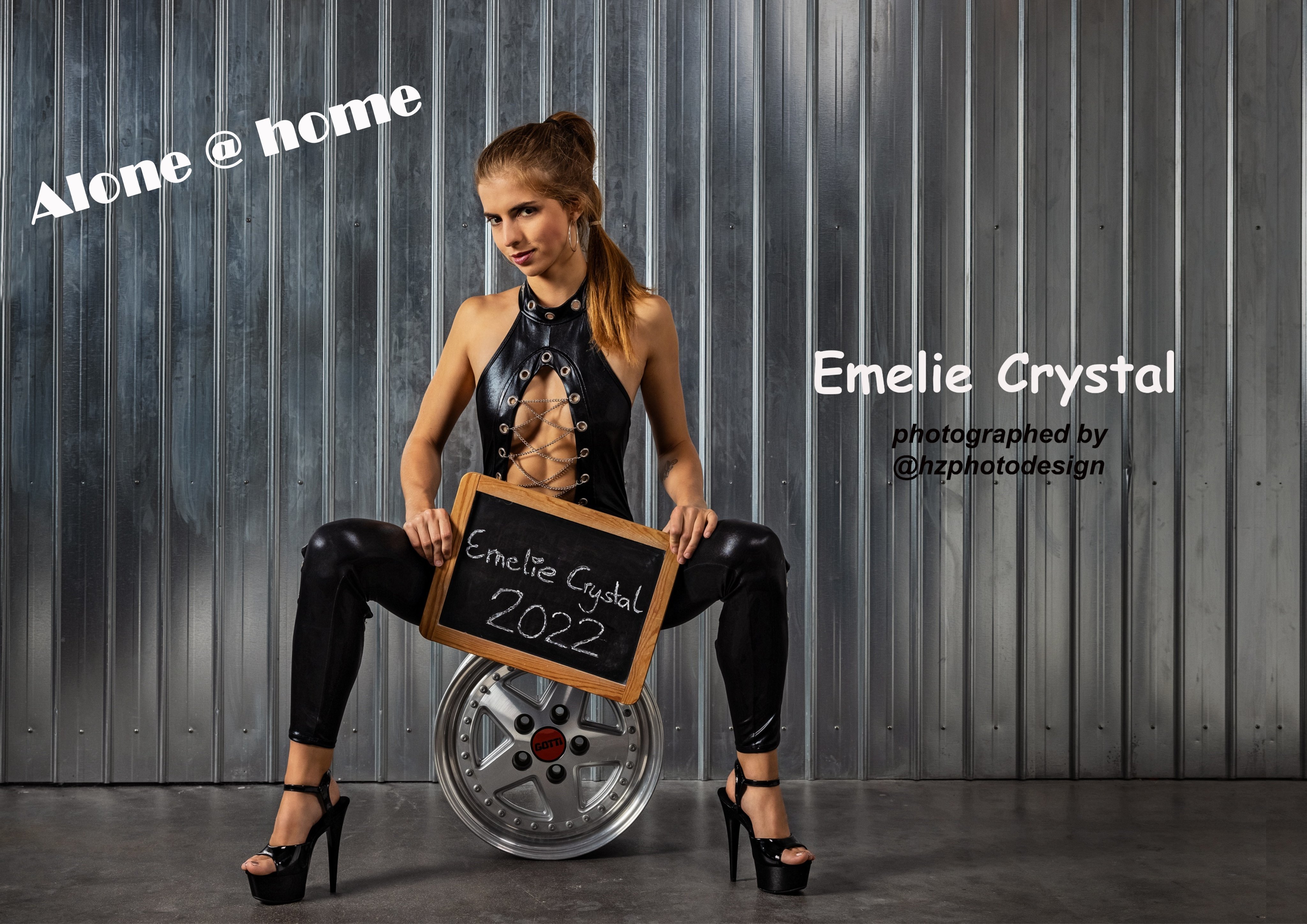 Emelie Crystal's feet