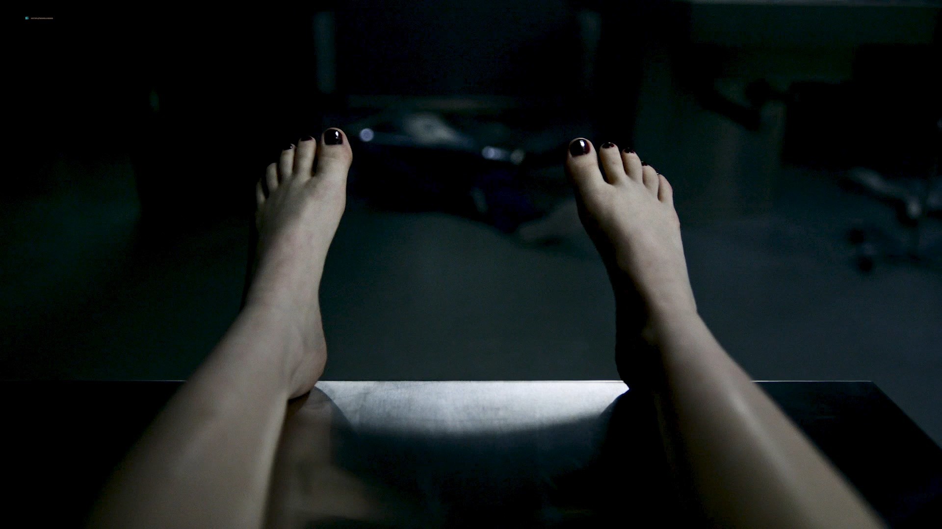 Emily Browning's Feet << wikiFeet