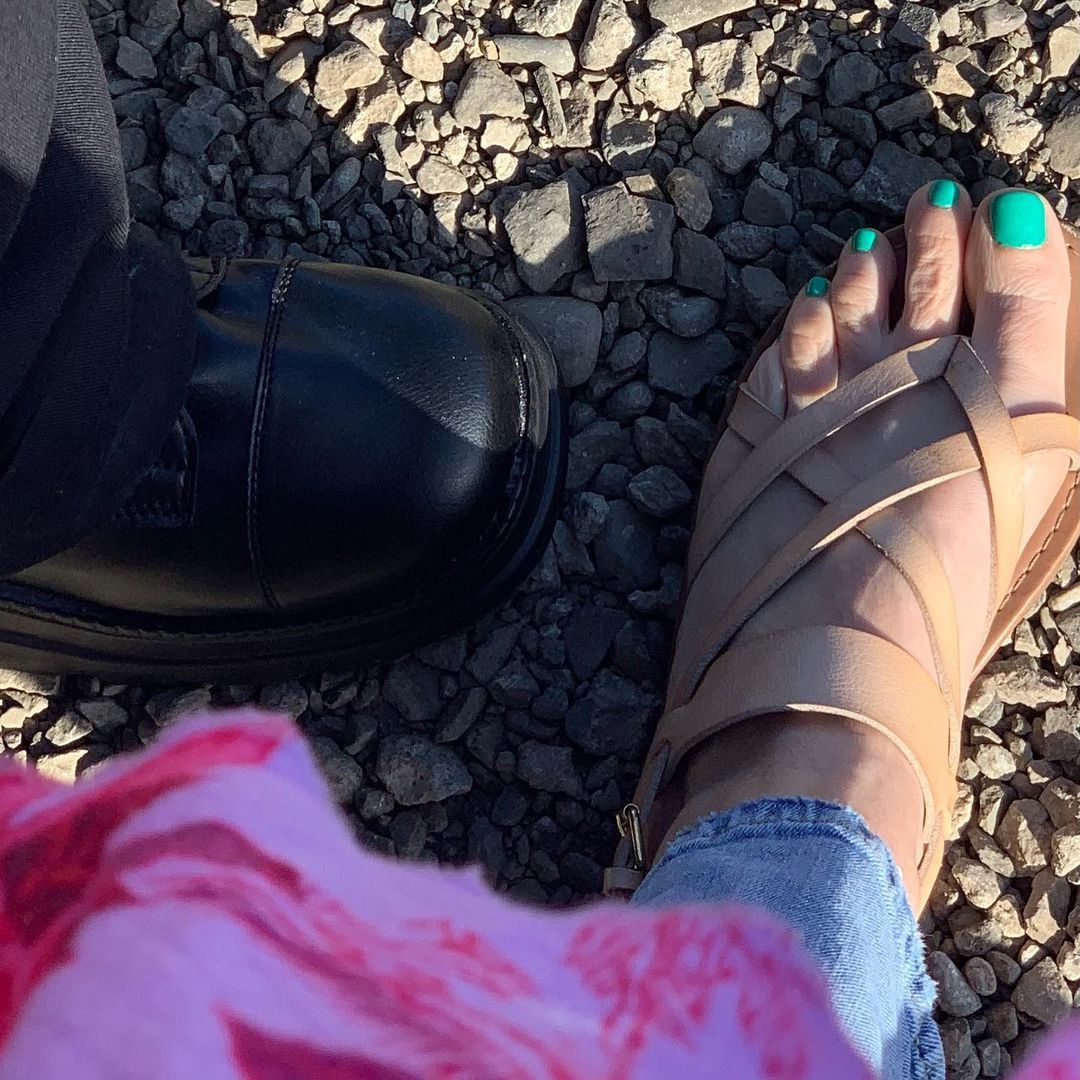 Erika eleniak feet