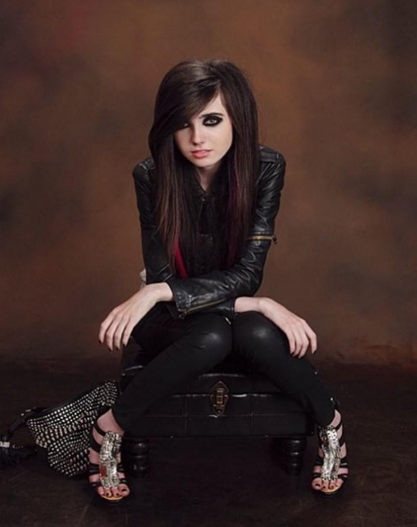People who liked Eugenia Cooney's feet, also liked.