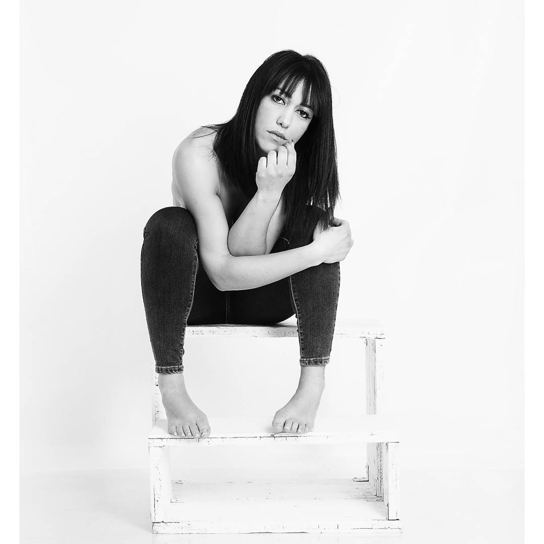 Feet of Federica Pacela