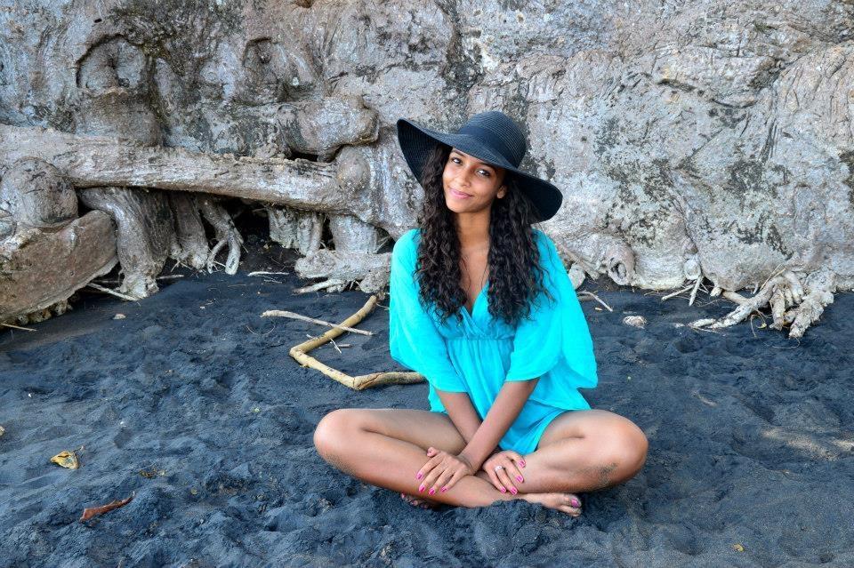 Flora Coquerel's Feet - I Piedi Di Flora Coquerel - Celebrities Feet 2024