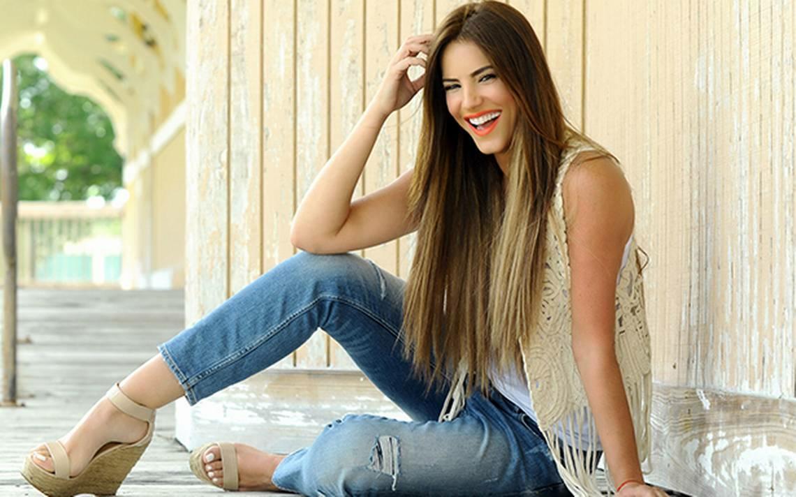 People who liked Gaby Espino's feet, also liked.