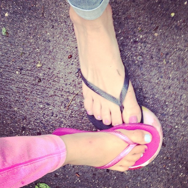 Genevieve Gorder's Feet - I piedi di Genevieve Gorder - Celebrities ...