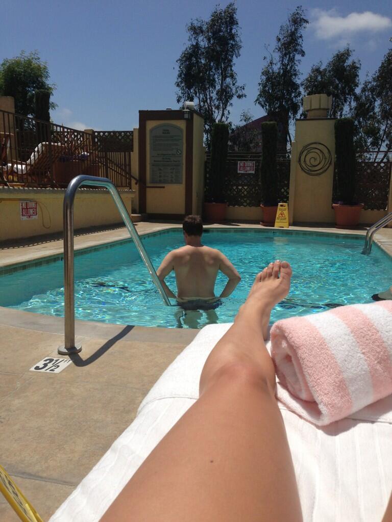 Genevieve Morton - Celebrity photo