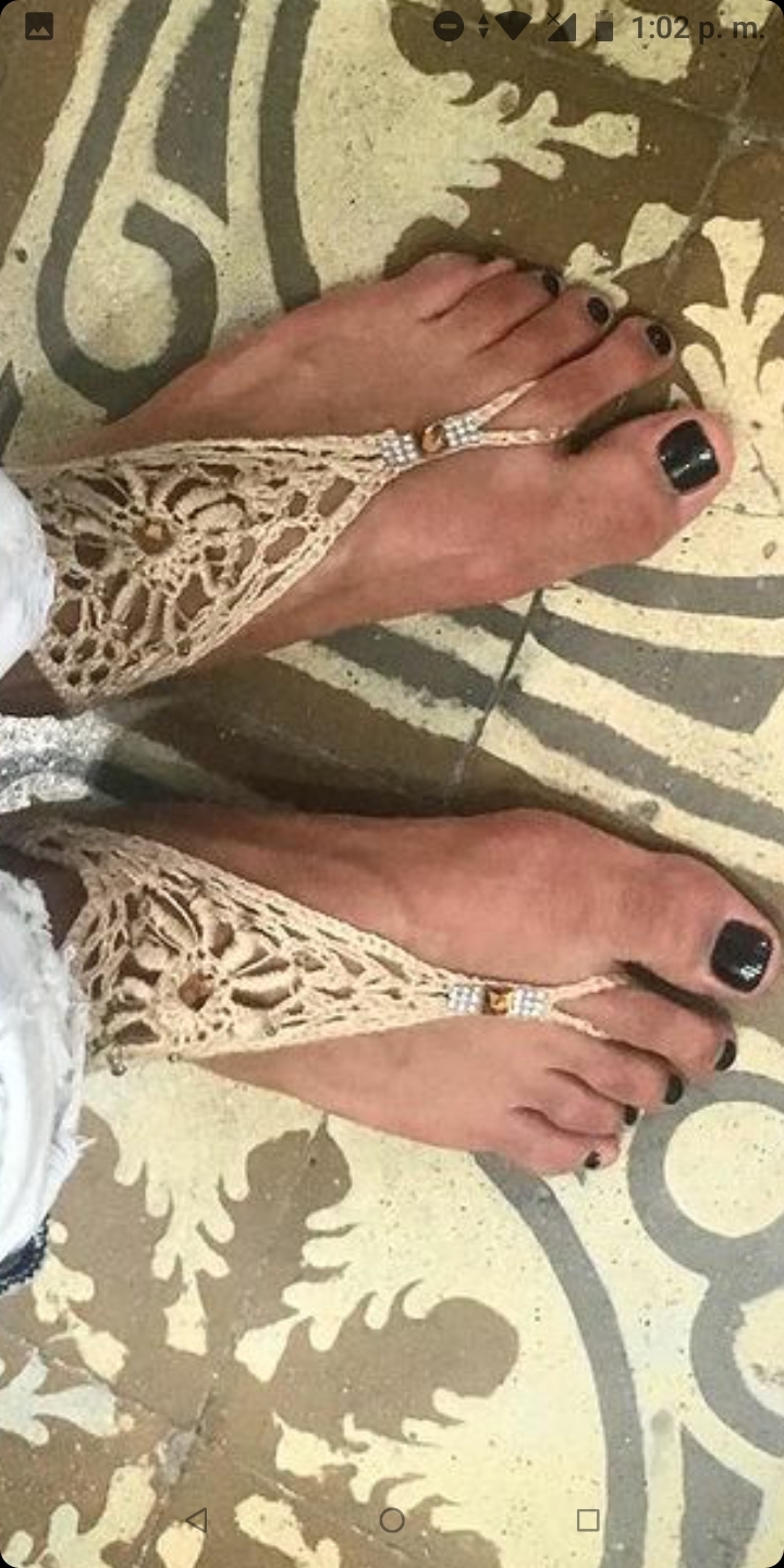 Feet of Gina Medina