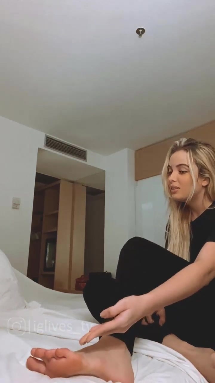 Giovanna Chaves feet photo 190777981 Giovanna Chaves feet photo 190777981 - High quality celebrity feet picture