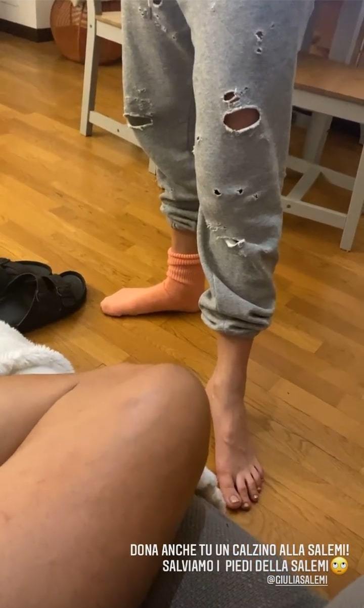 Giulia salemi feet