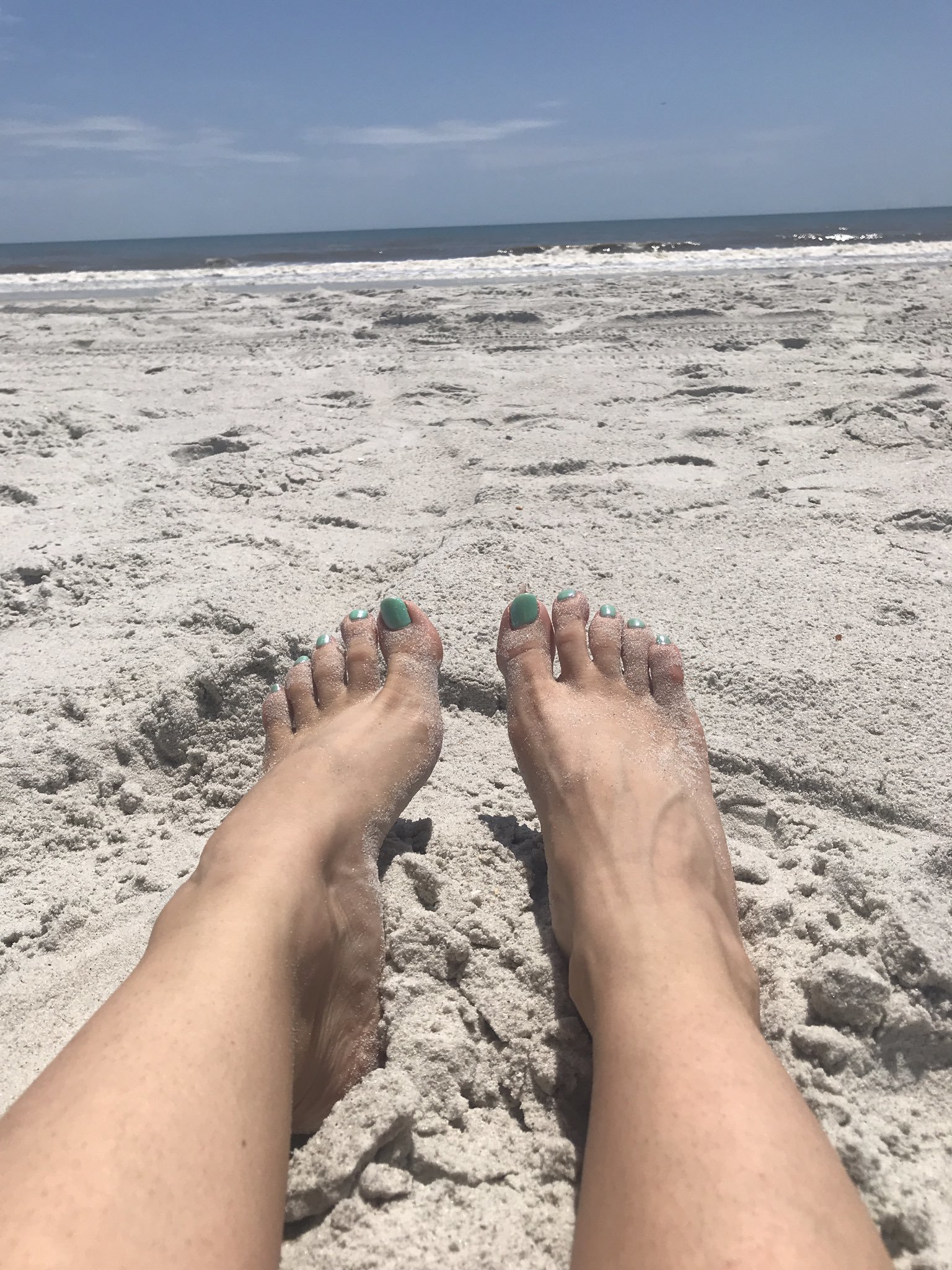 Leslie Mann's Feet << wikiFeet