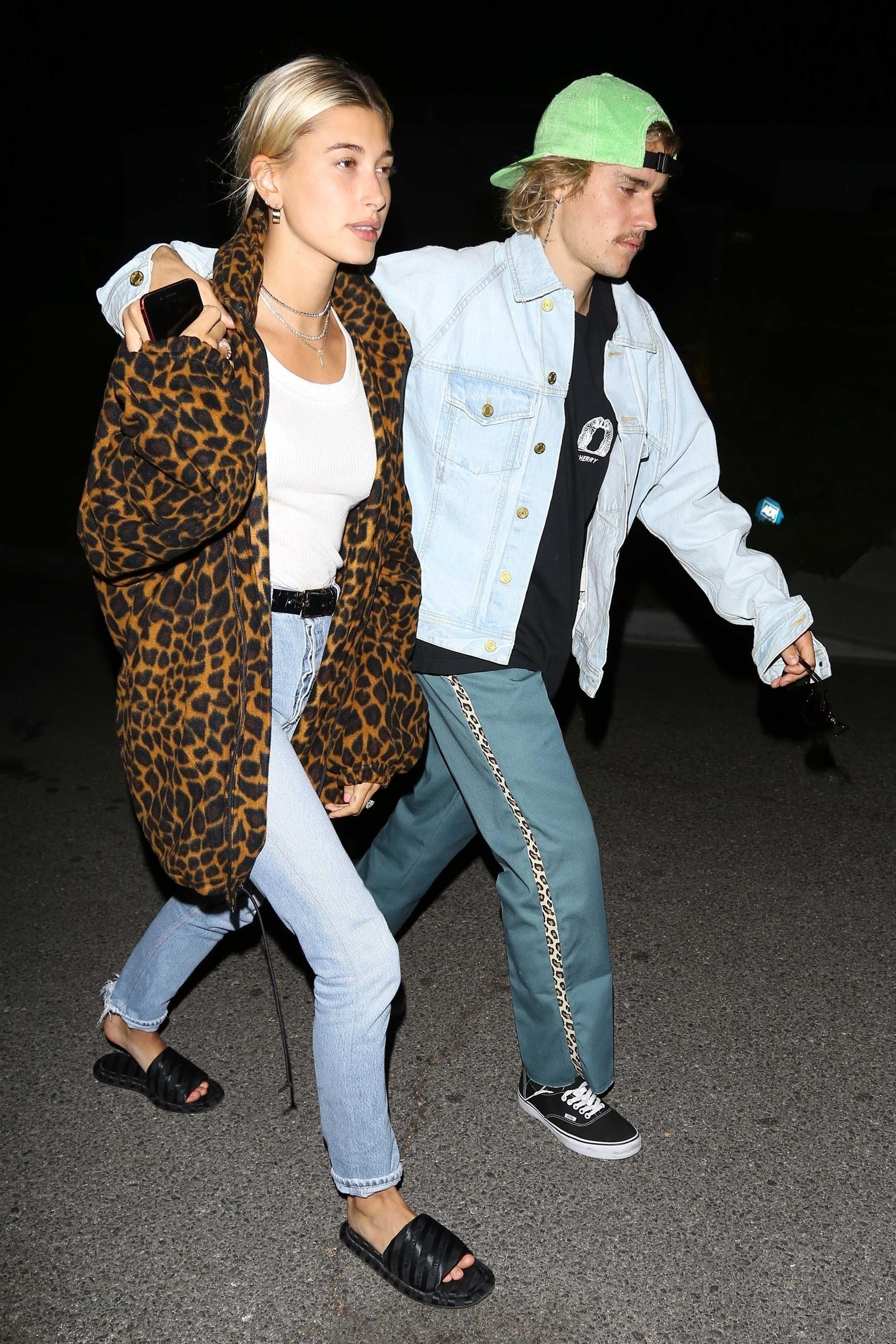 Hailey Bieber feet photo 190828114 Hailey Bieber feet photo 190828114 - High quality celebrity feet picture