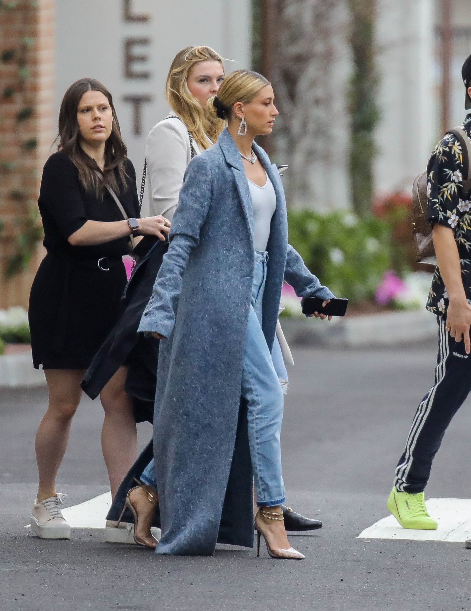 Hailey Bieber feet photo 190828166 Hailey Bieber feet photo 190828166 - High quality celebrity feet picture