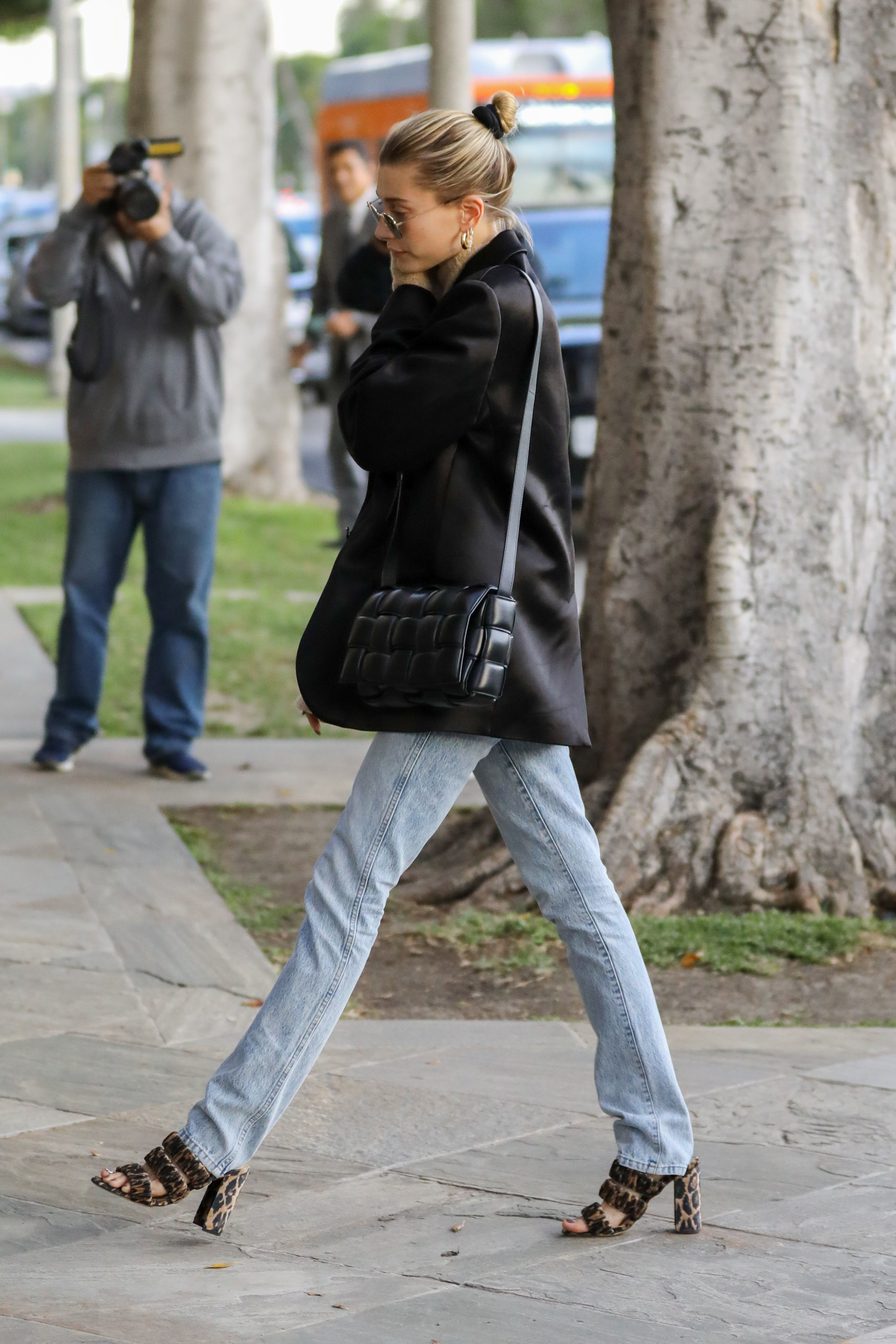 Hailey Bieber feet photo 190828267 Hailey Bieber feet photo 190828267 - High quality celebrity feet picture