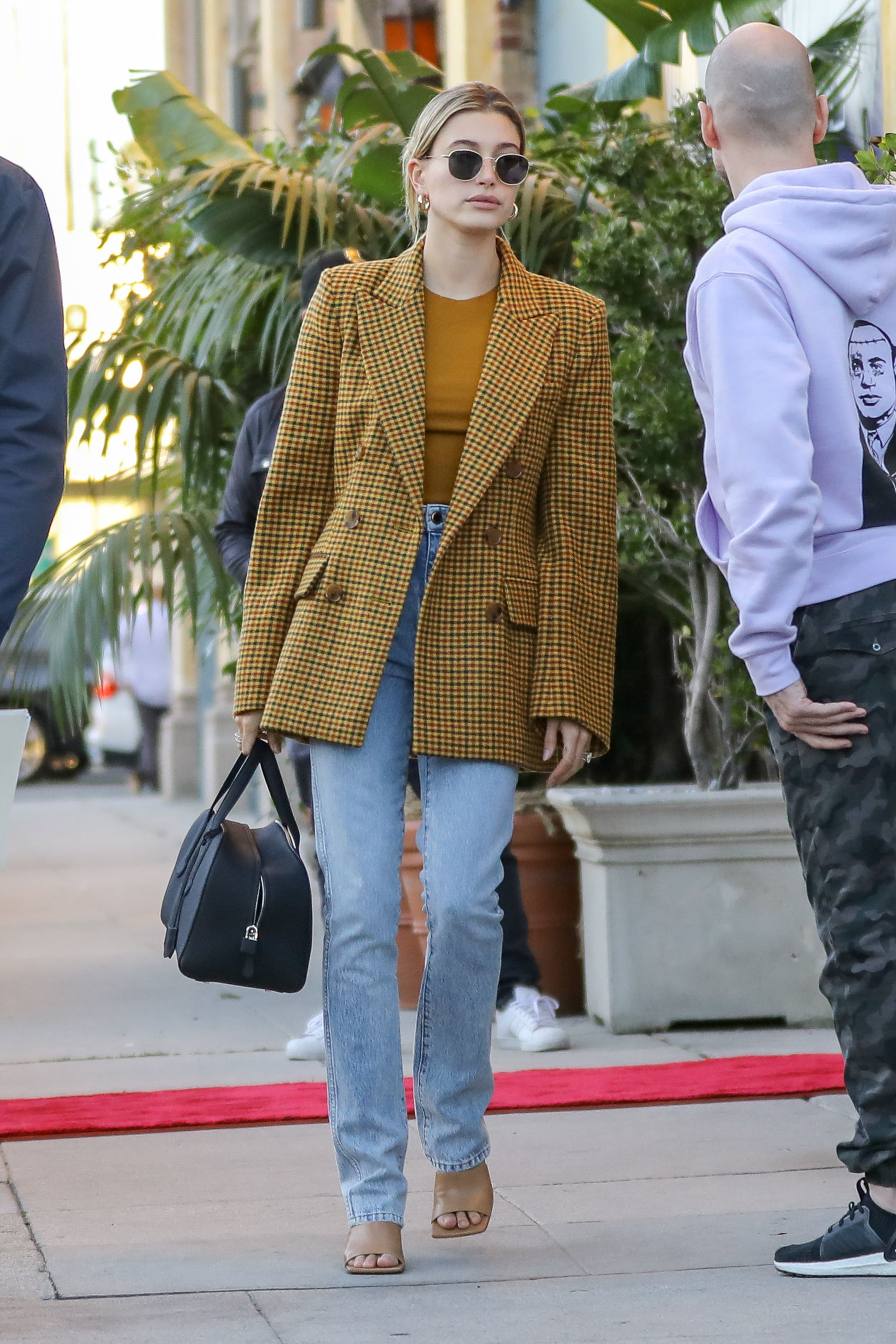 Hailey Bieber feet photo 190828300 Hailey Bieber feet photo 190828300 - High quality celebrity feet picture