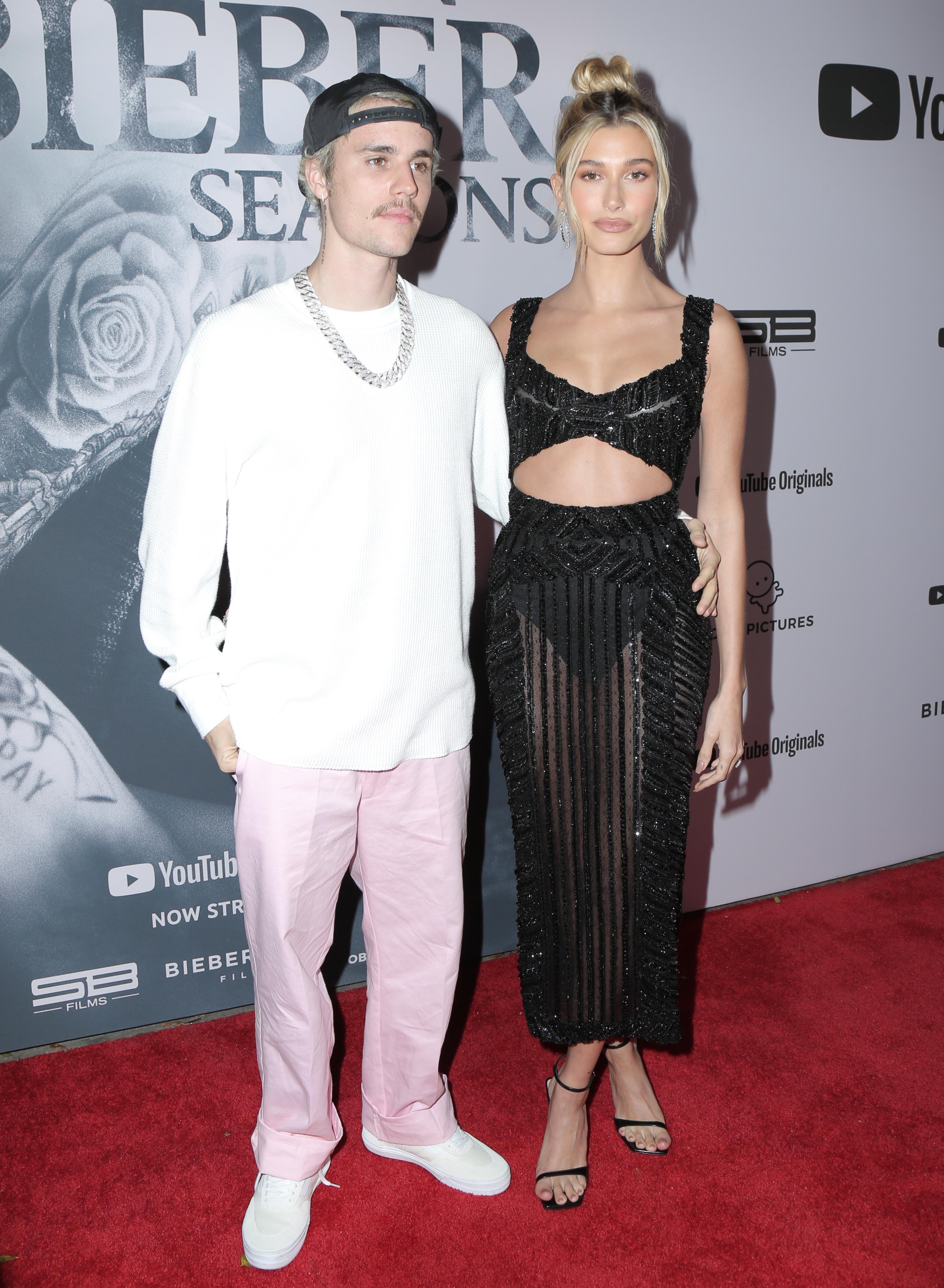 Hailey Bieber feet photo 190828309 Hailey Bieber feet photo 190828309 - High quality celebrity feet picture