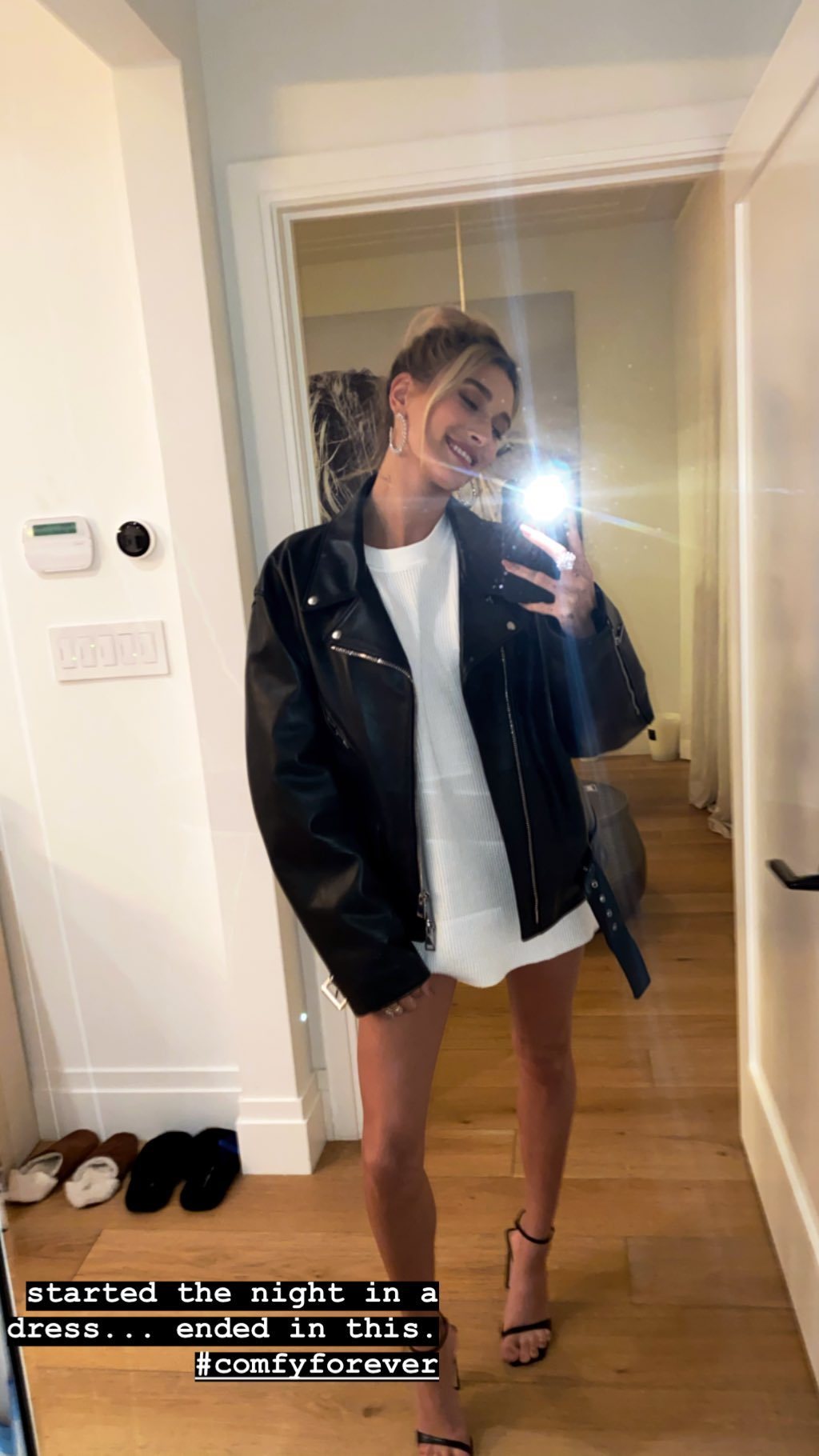Hailey Bieber feet photo 190828310 Hailey Bieber feet photo 190828310 - High quality celebrity feet picture