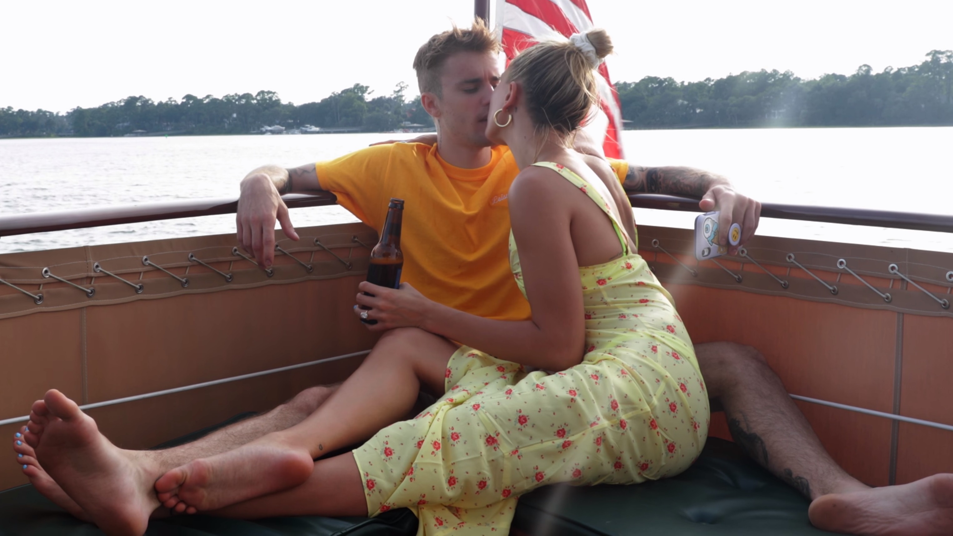 Hailey Bieber feet photo 190828337 Hailey Bieber feet photo 190828337 - High quality celebrity feet picture