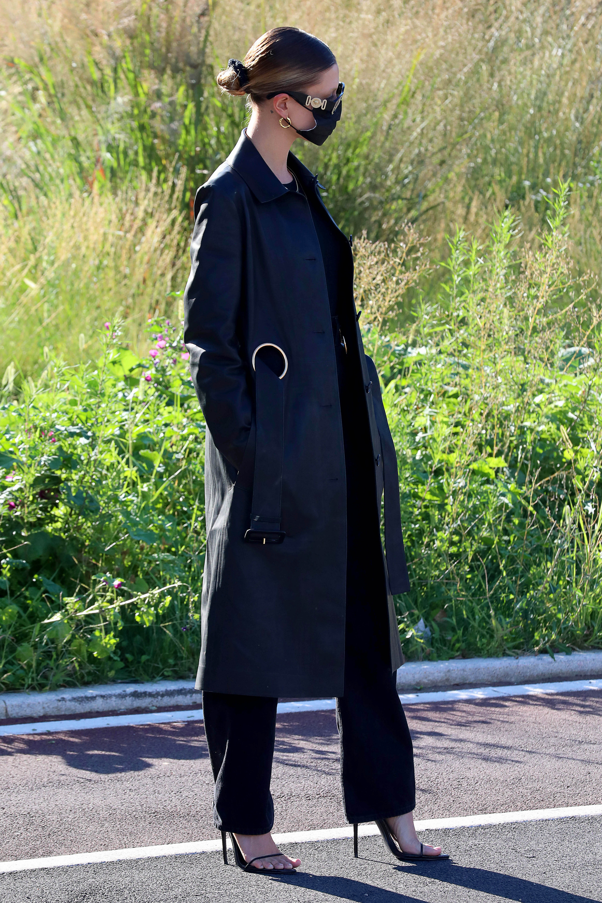 Hailey Bieber feet photo 190828425 Hailey Bieber feet photo 190828425 - High quality celebrity feet picture