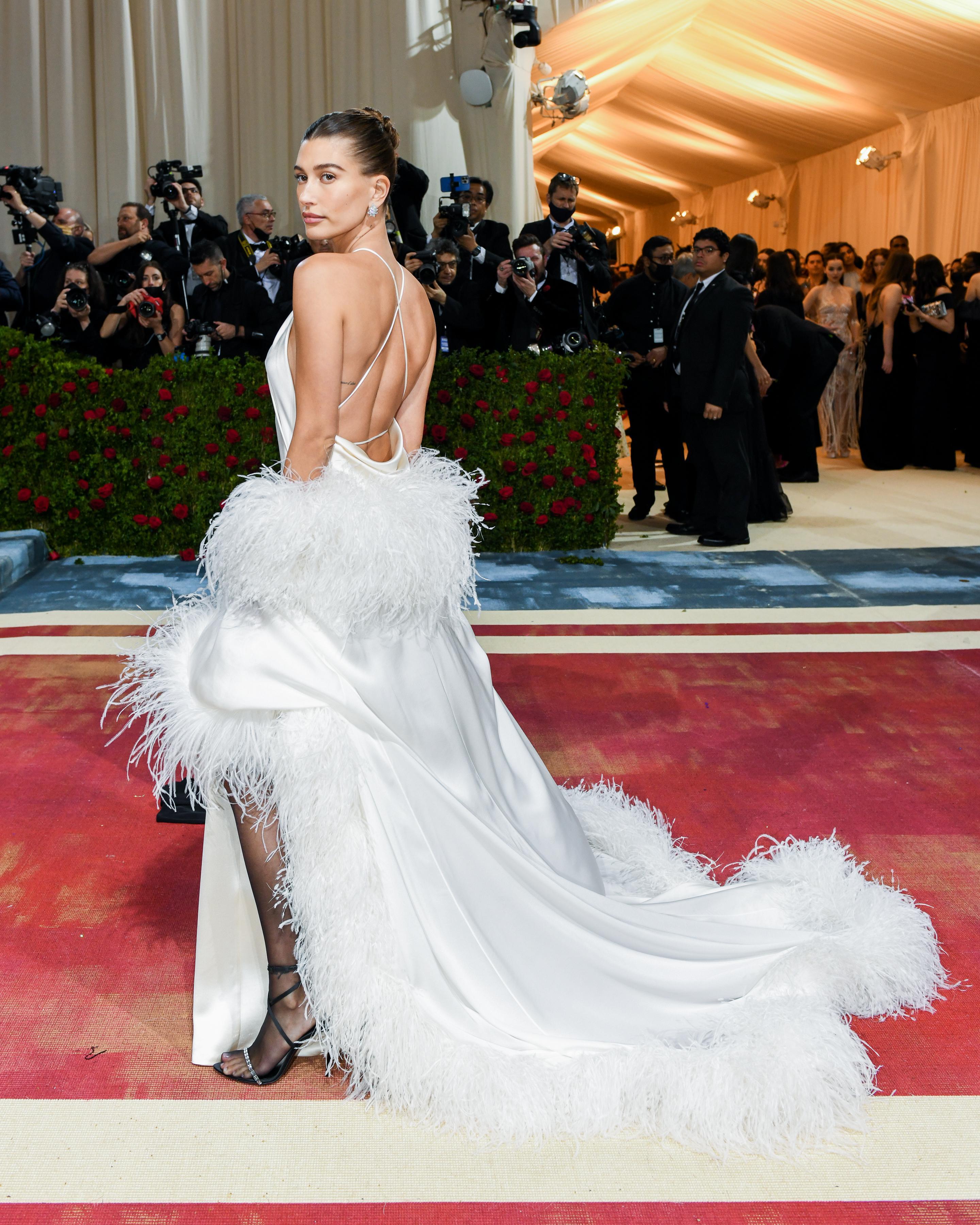 Hailey Bieber feet photo 190828697 Hailey Bieber feet photo 190828697 - High quality celebrity feet picture