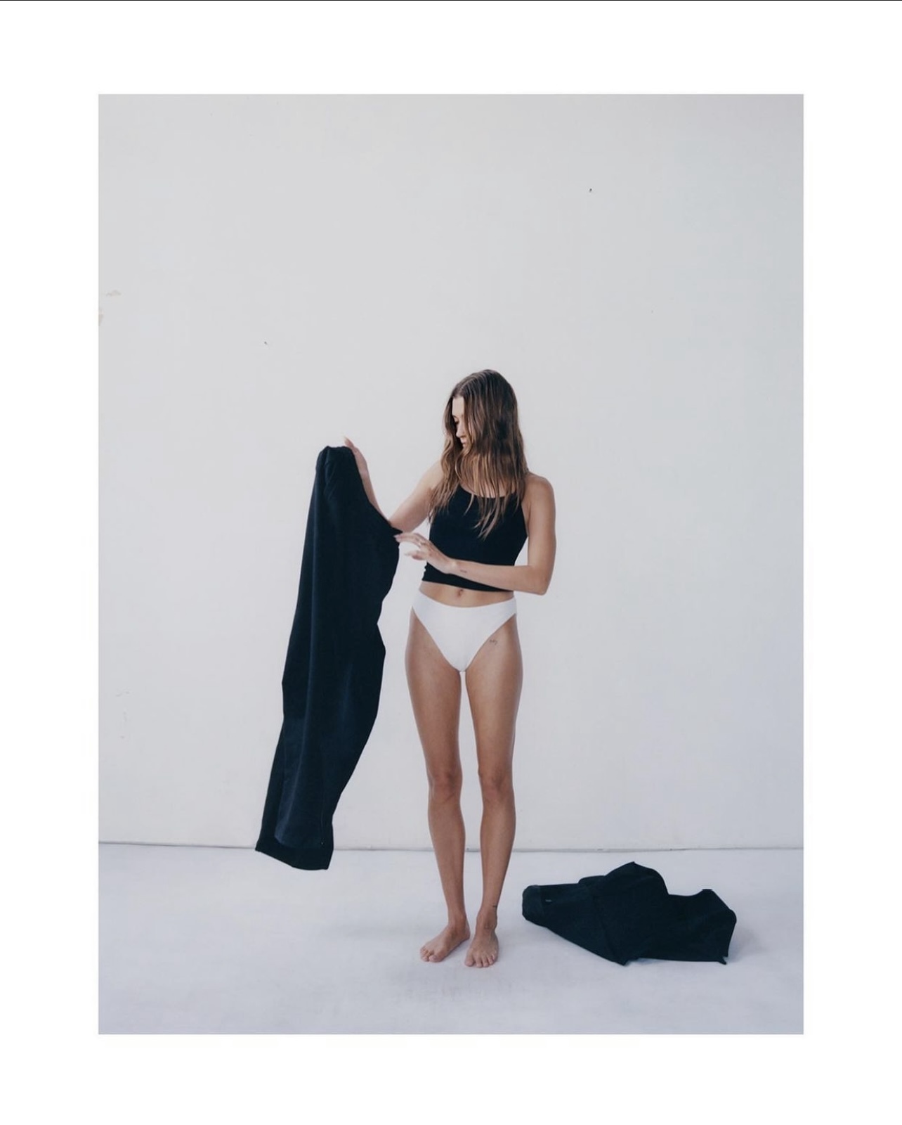 Hailey Bieber feet photo 190828747 Hailey Bieber feet photo 190828747 - High quality celebrity feet picture