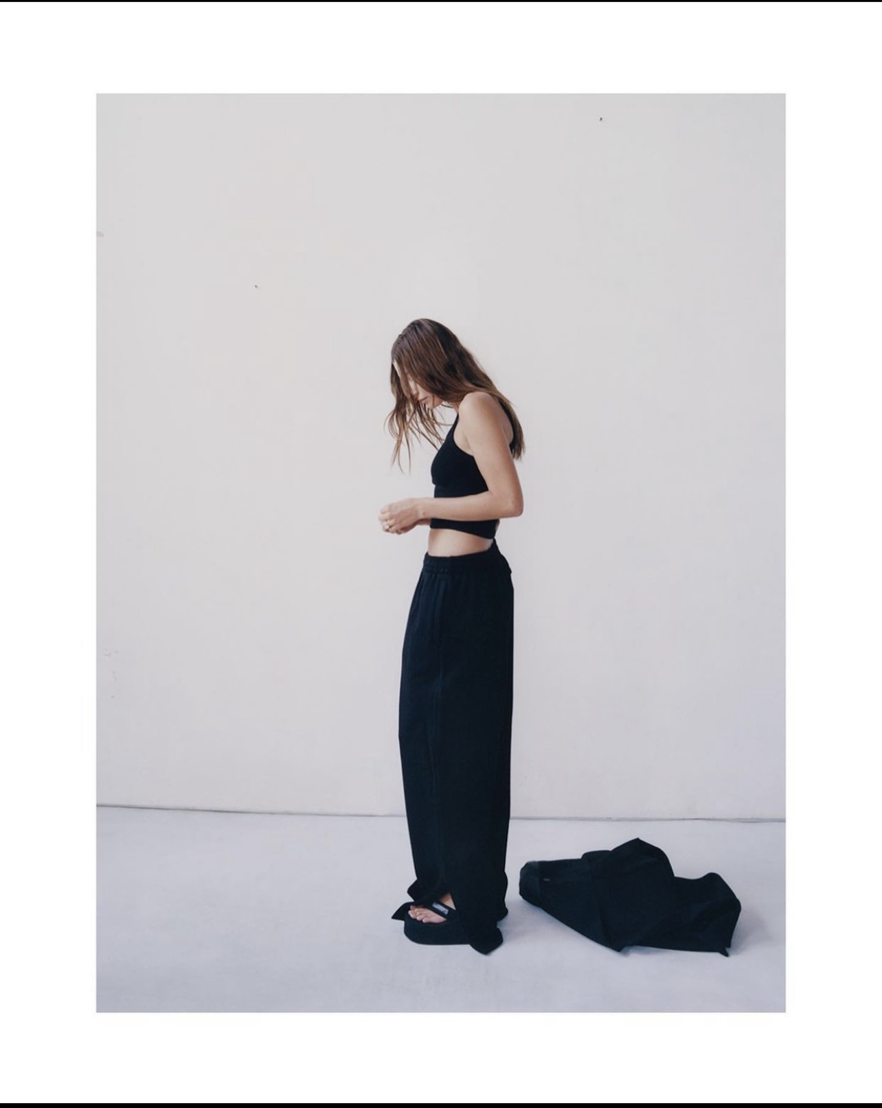 Hailey Bieber feet photo 190828748 Hailey Bieber feet photo 190828748 - High quality celebrity feet picture