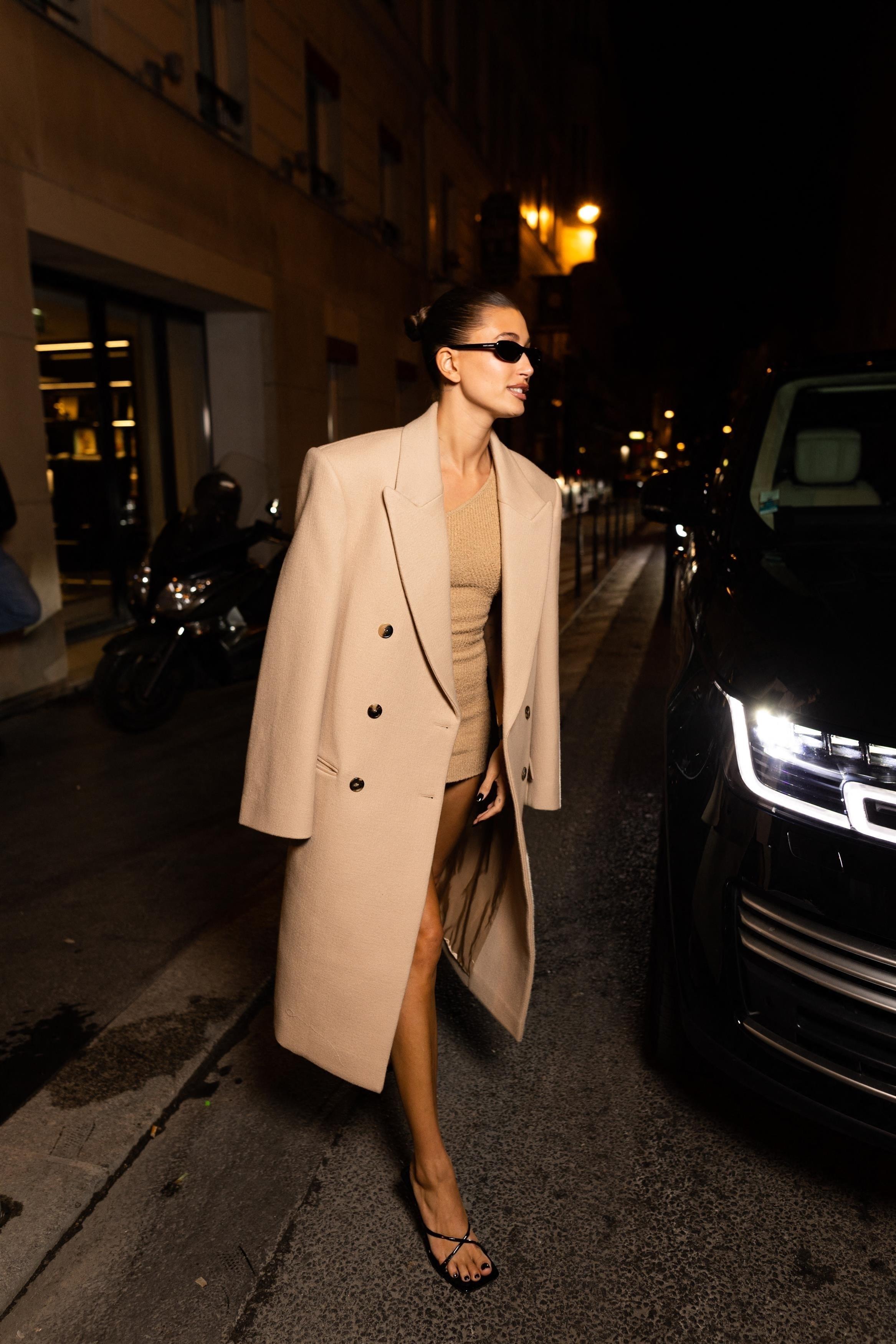 Hailey Bieber feet photo 190828760 Hailey Bieber feet photo 190828760 - High quality celebrity feet picture