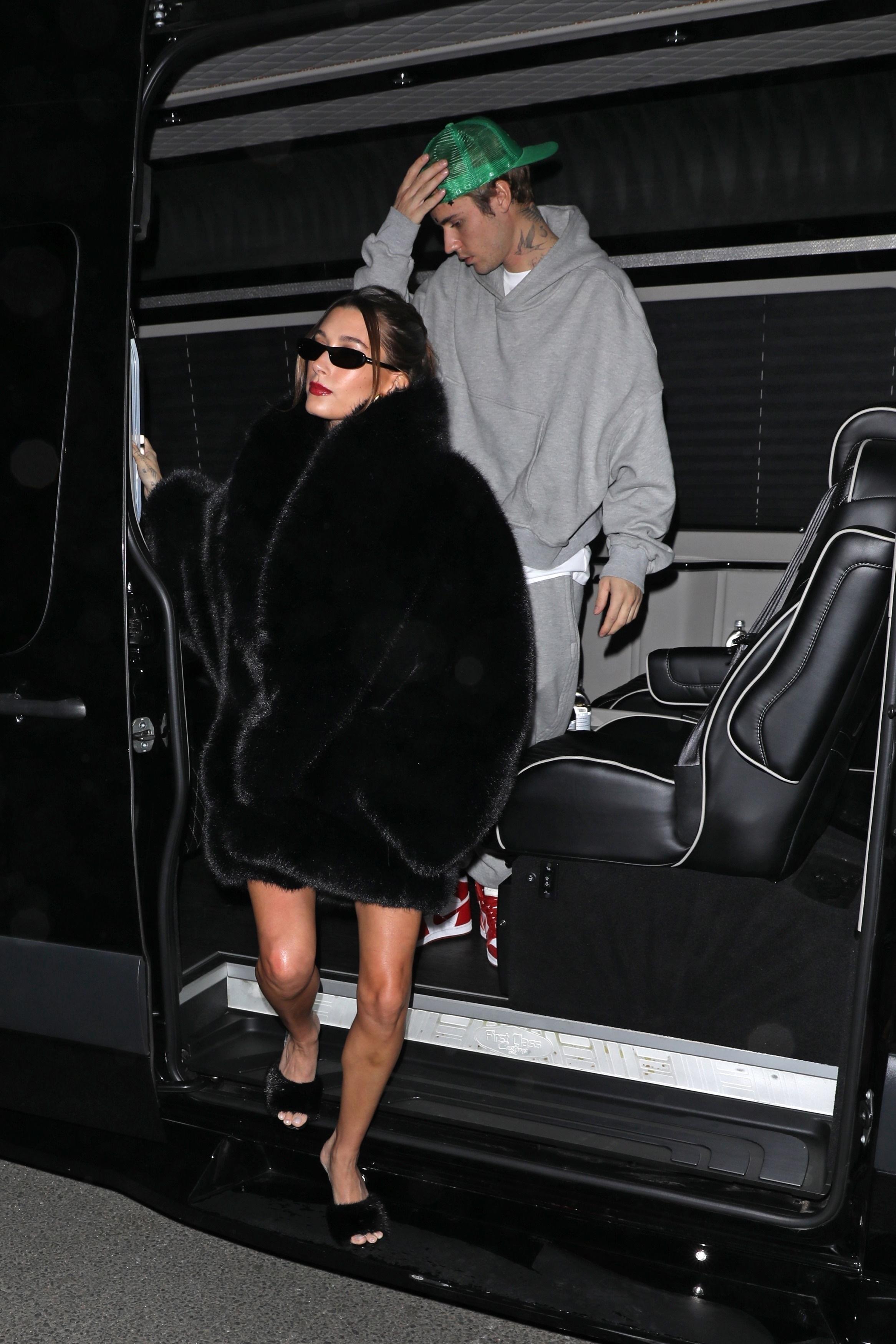 Hailey Bieber feet photo 190828821 Hailey Bieber feet photo 190828821 - High quality celebrity feet picture