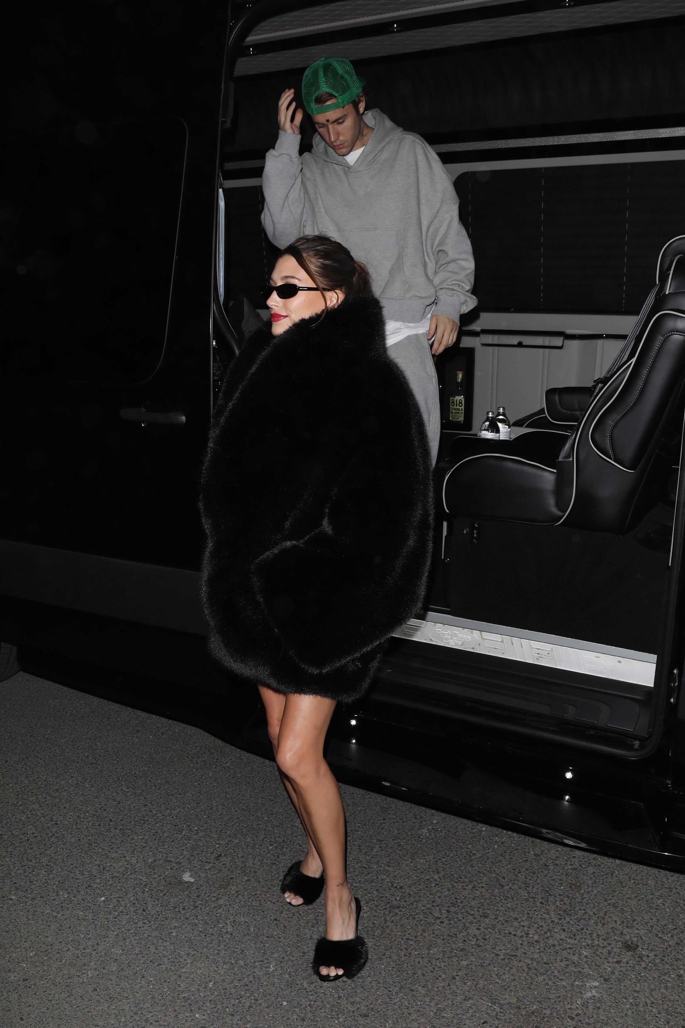 Hailey Bieber feet photo 190828823 Hailey Bieber feet photo 190828823 - High quality celebrity feet picture