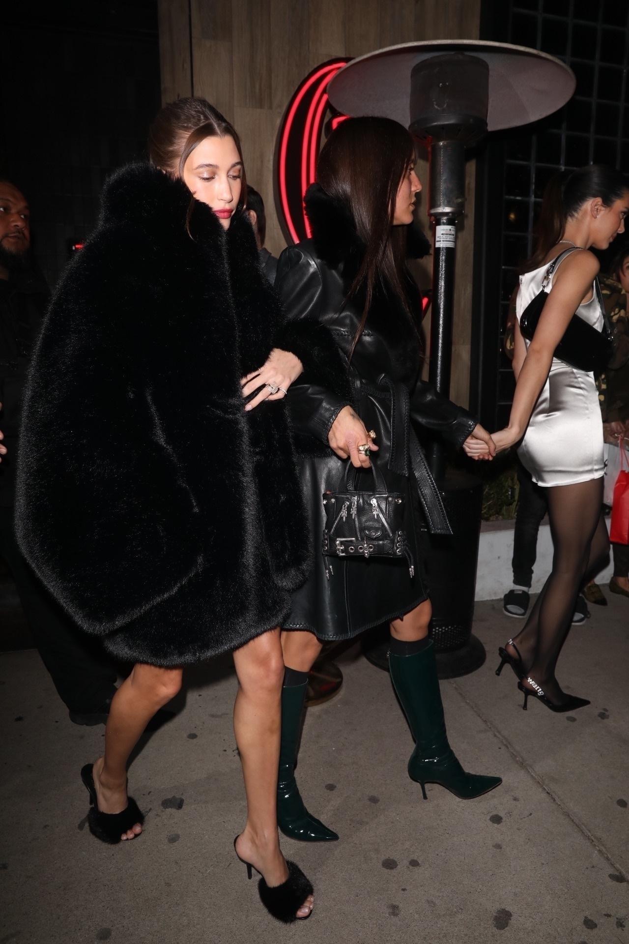 Hailey Bieber feet photo 190828824 Hailey Bieber feet photo 190828824 - High quality celebrity feet picture