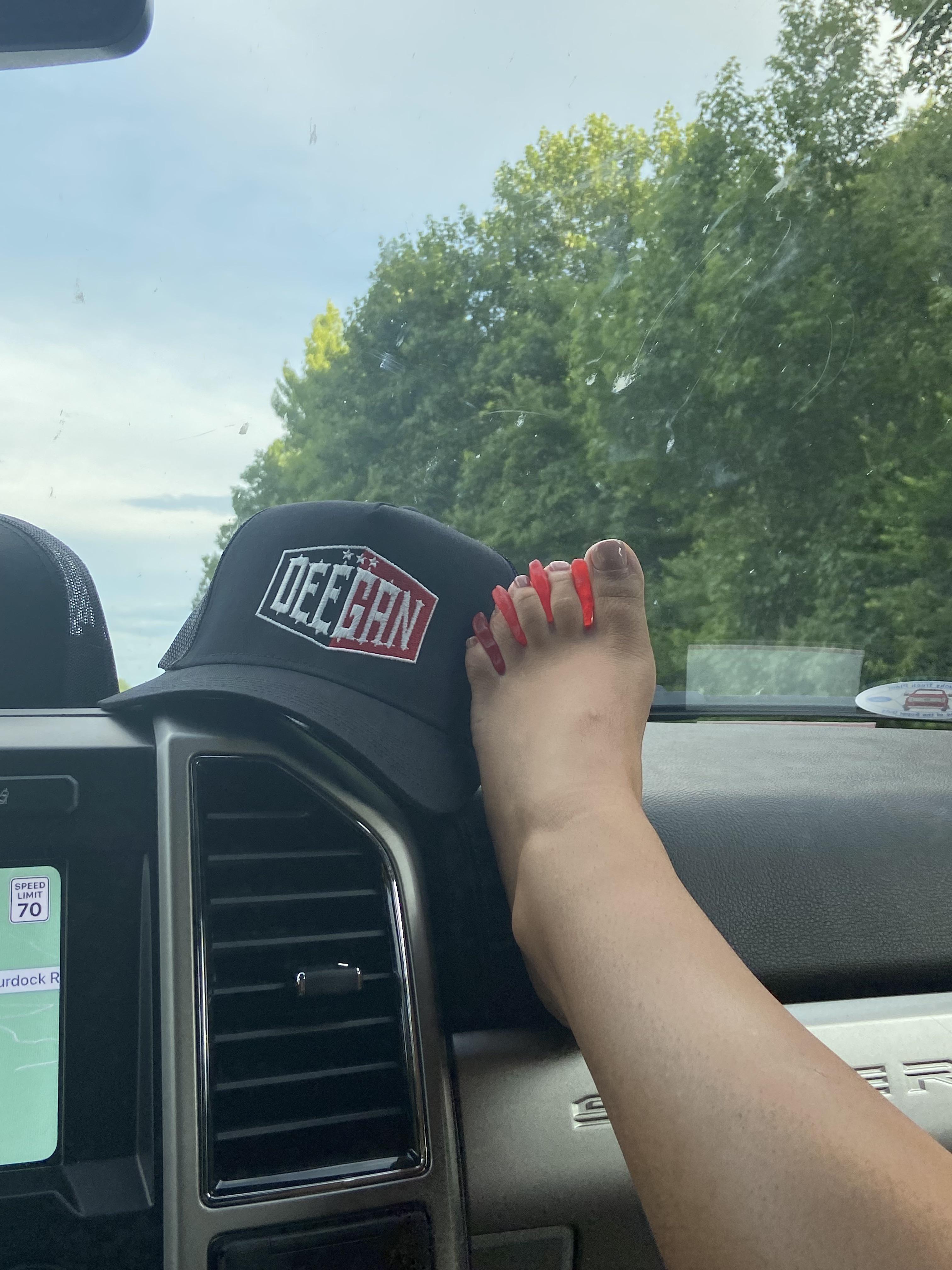 Hailie deegan feet