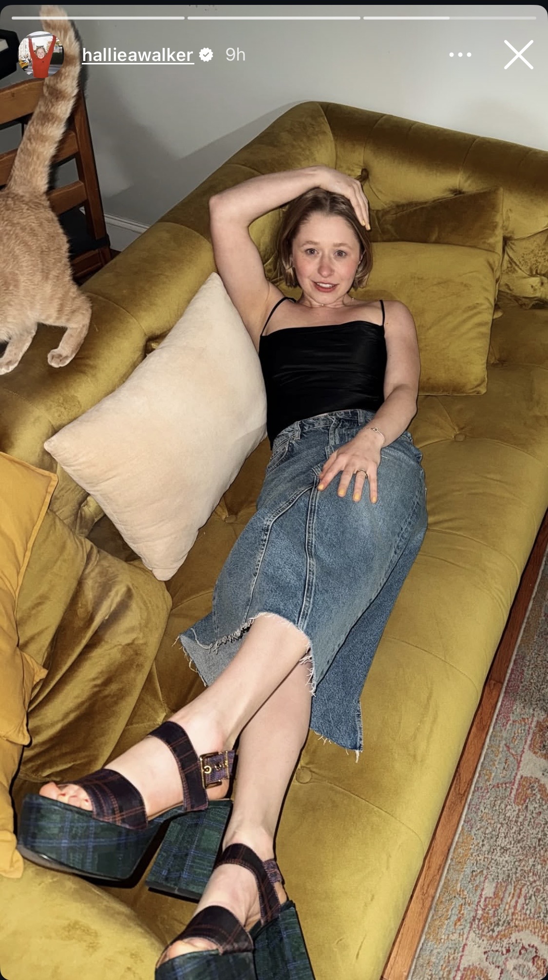 Halle Walker - Celebrity photo