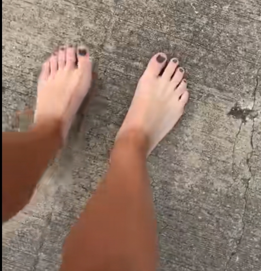 Hannah Barron's Feet