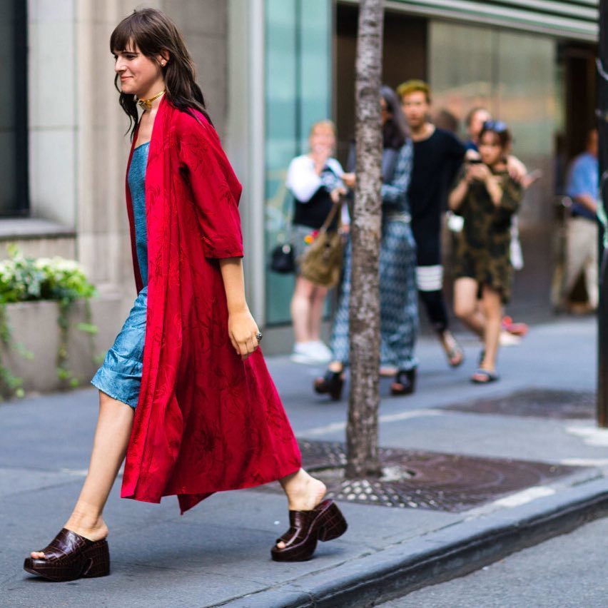 Hari Nef's Feet - I piedi di Hari Nef - Celebrities Feet 2022